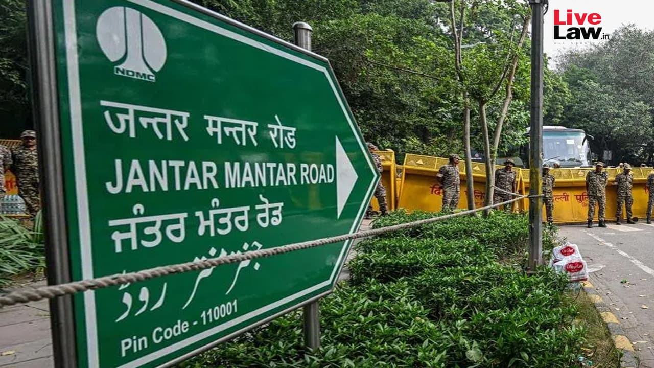 Plea In Supreme Court Challenges De-Notification Of Jantar Mantar As Protest Site