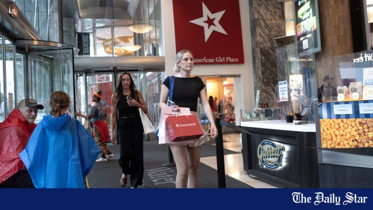 US consumer sentiment dips as cost worries mount: survey